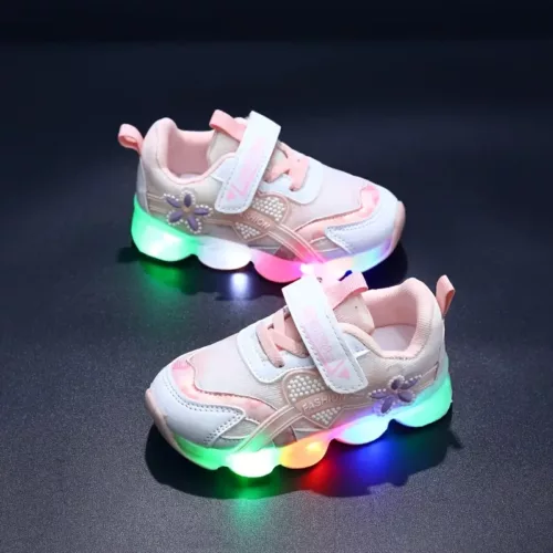 Baskets LED respirantes en mesh pour enfants – motifs cœur et fleurs lumineux