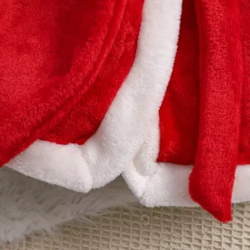 Peignoir enfant en polaire douce avec capuche et bordure blanche – style Noël