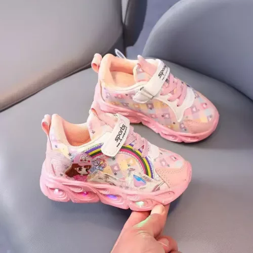 Baskets enfant à LED avec semelle lumineuse – style sportif fille tendance