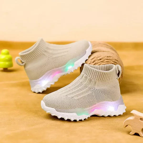 Chaussures de sport LED respirantes pour enfant – semelle lumineuse rechargeable