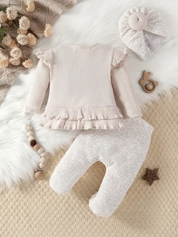 Ensemble naissance bébé fille 3 pièces – body à manches longues, pantalon et bonnet floral