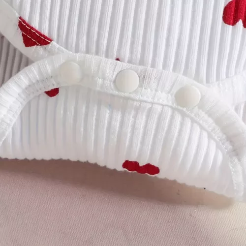 Tenue naissance bébé fille – haut à manches longues en velours côtelé avec cœur imprimé