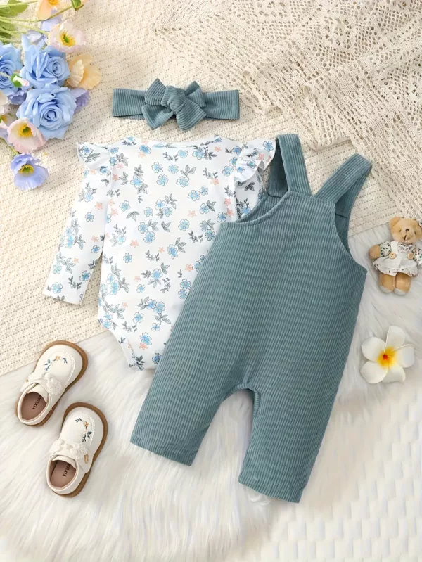 Ensemble naissance 3 pièces bébé fille – flanelle florale avec volants et nœud