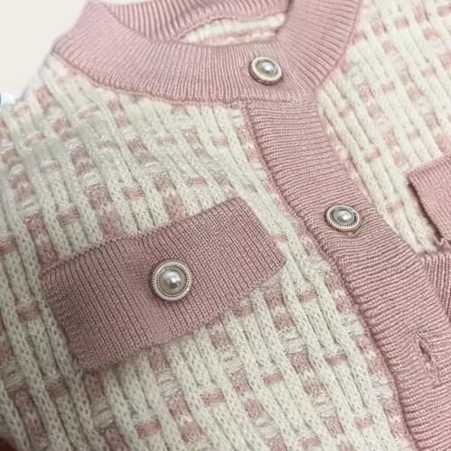 Ensemble naissance fille 3 pièces en tricot – veste, cardigan et pantalon doux