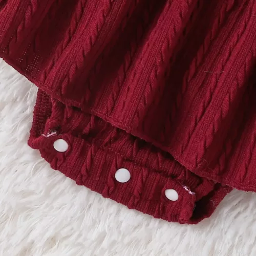 Ensemble naissance bébé fille 3 pièces – robe, body et bonnet assortis